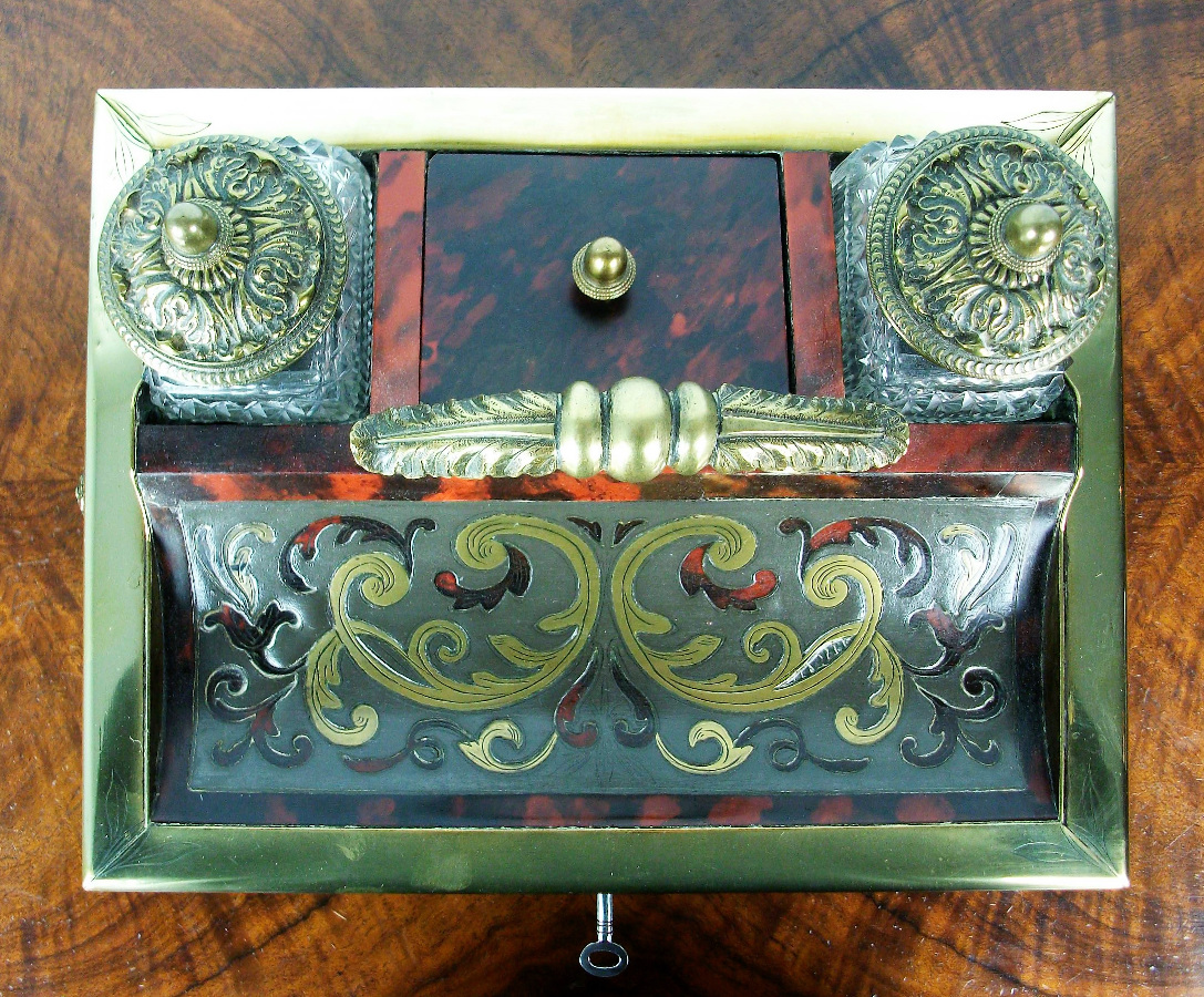 A Late Georgian-Early Regency Inkstand of the highest quality (5).JPG